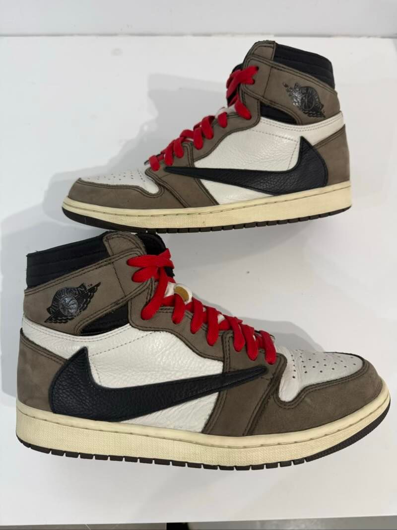 Jordan 1 Retro High OG SP Travis Scott Mocha - Pre-Owned Size 9.5 (No original box)