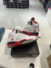 Jordan 5 Retro Fire Red Black Tongue (2025) - Pre-Owned Size 9.5 (No original box)