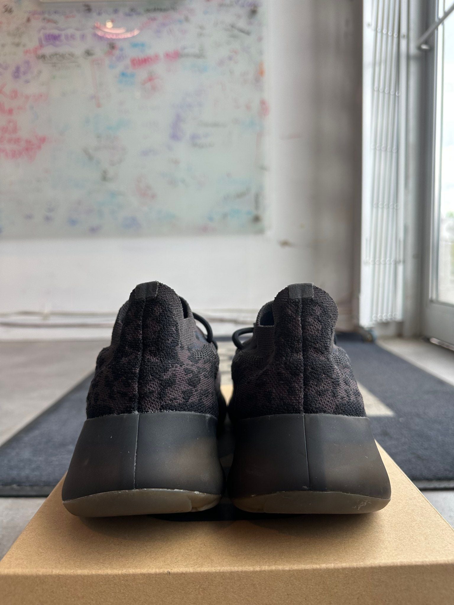 adidas Yeezy Boost 380 Onyx - Pre-Owned Size 8.5