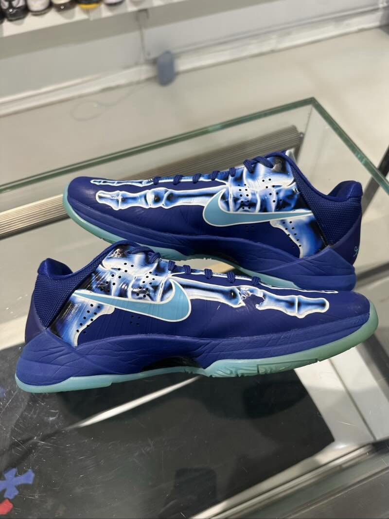 Nike Kobe 5 Protro X-Ray - Pre-Owned Size 9.5 (No original box)