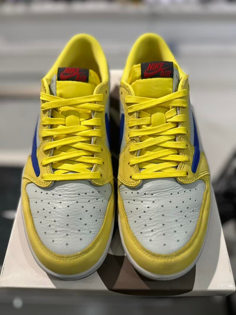 Jordan 1 Retro Low OG SP Travis Scott Canary - Pre-Owned Size 11M/12.5W