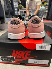 Jordan 1 Low OG Bleached Coral (Preowned Size 11 8/10)