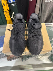 Adidas Yeezy Boost 350 V2 Onyx - Lightly Pre-Owned Size 9.5M