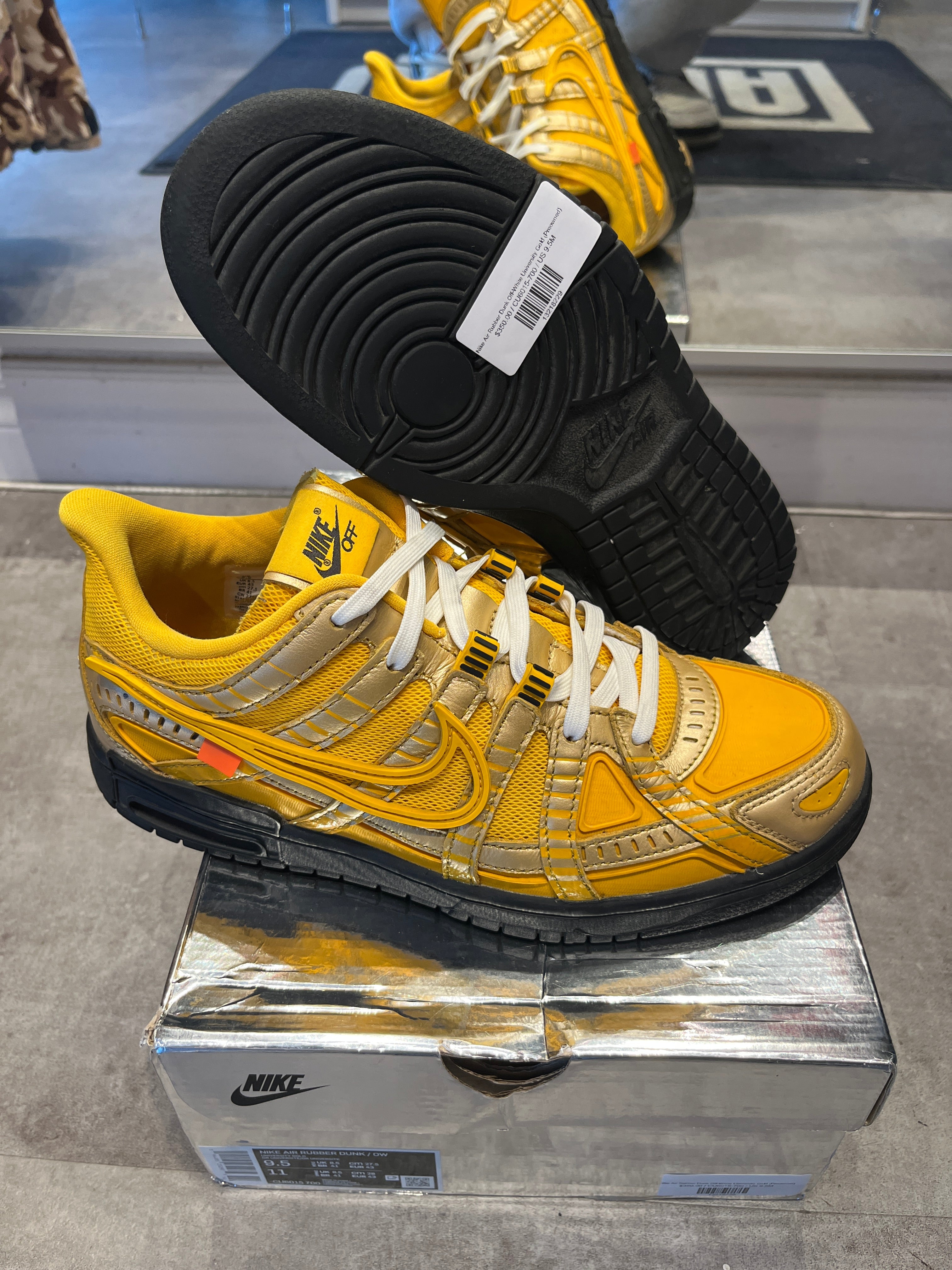 Nike Air Rubber Dunk Off-White University Gold - Pre-Owned Size 9.5