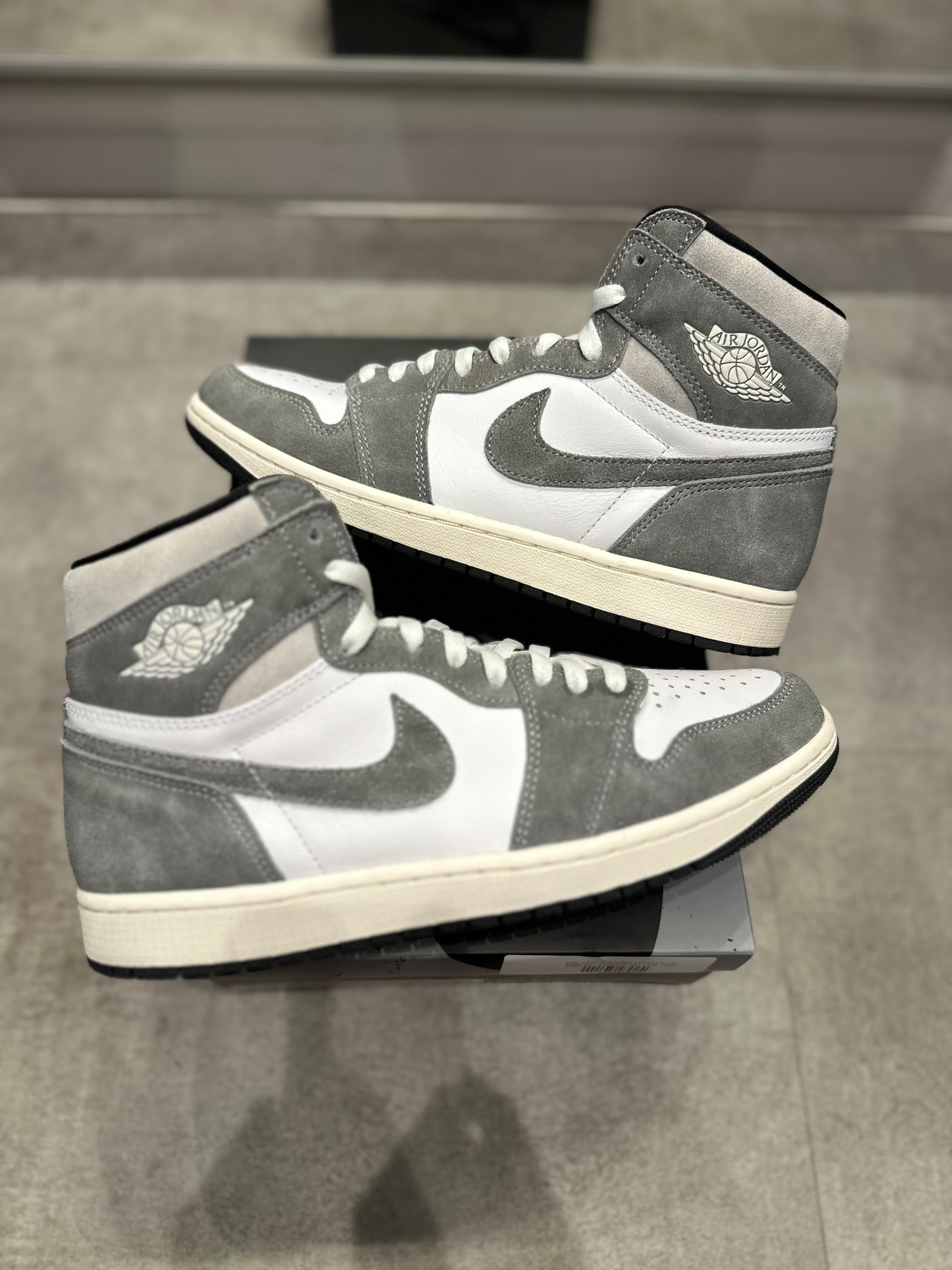 Jordan 1 Retro Washed Black - Pre-Owned Size 10