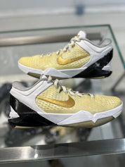 Nike Kobe 7 Elite (Home) - Pre-Owned Size 9.5 (No original box)