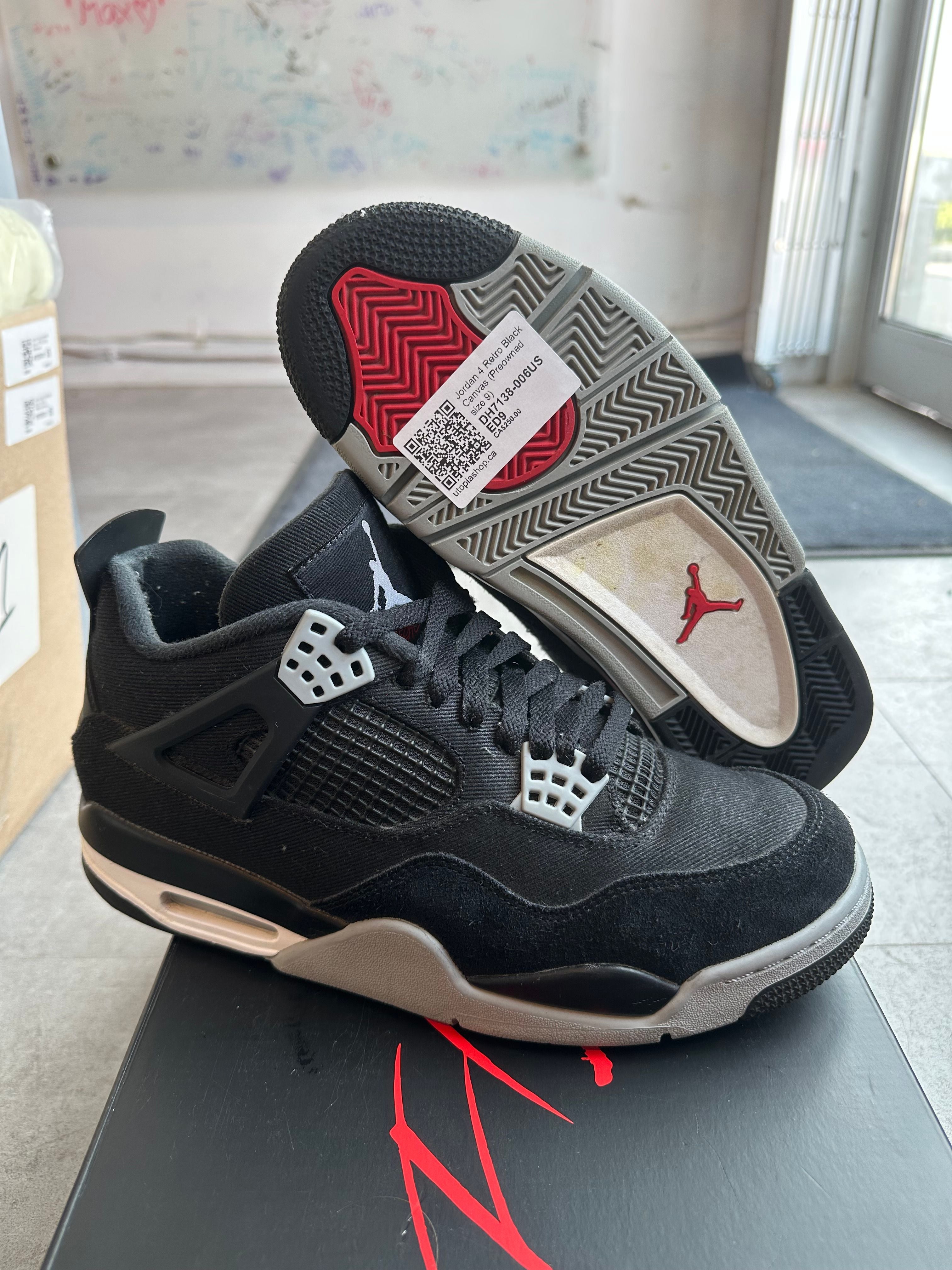 Jordan 4 Retro Black Canvas - Pre-Owned Size 9