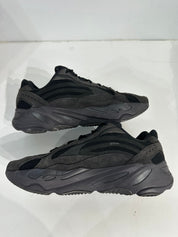 adidas Yeezy Boost 700 V2 Vanta - Pre-Owned Size 9 (No original box)
