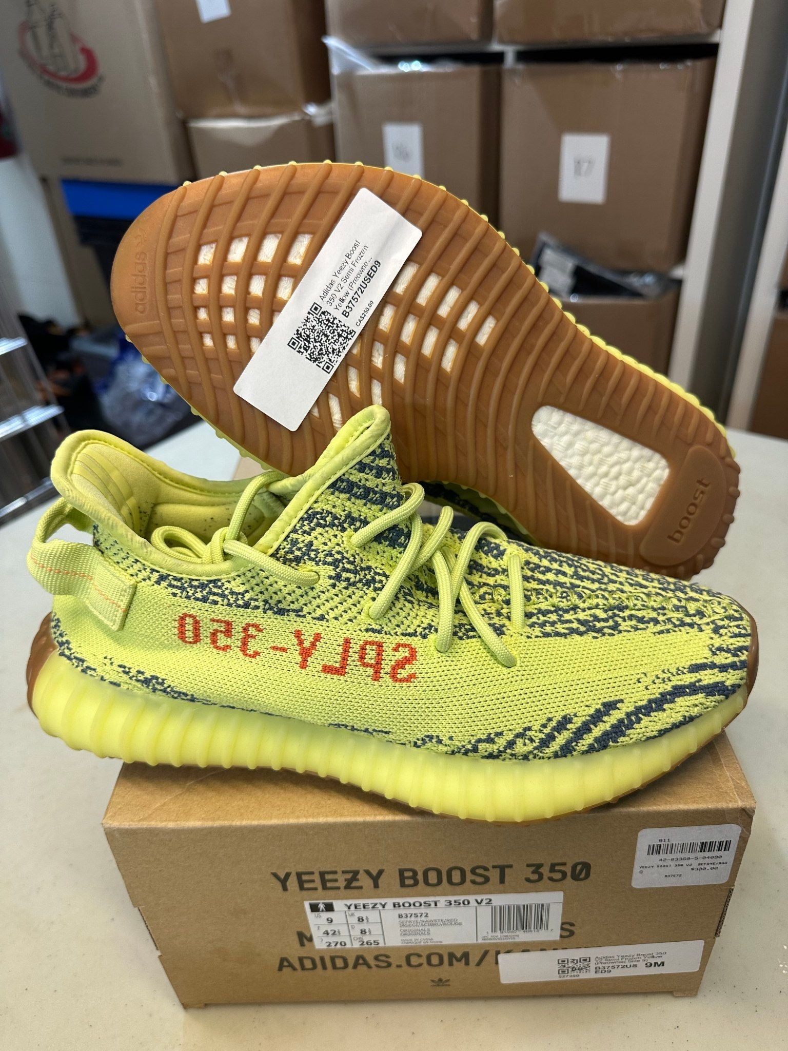 Adidas Yeezy Boost 350 V2 Semi Frozen Yellow - Pre-Owned Size 9