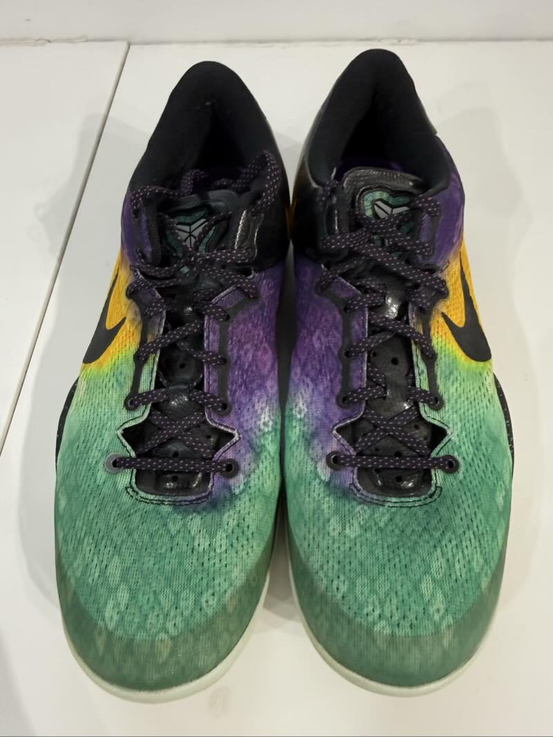 Nike Kobe 8 Easter - Pre-Owned Size 11 (No original box)