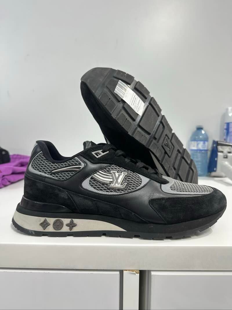Louis Vuitton LV Runaway Sneaker Black Mesh - Pre-Owned Size 10.5 (No original box)