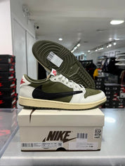 Jordan 1 Retro Low OG SP Travis Scott Medium Olive - Lightly Pre-Owned Size 11M