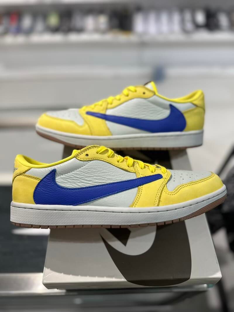 Jordan 1 Retro Low OG SP Travis Scott Canary - Pre-Owned Size 11M/12.5W