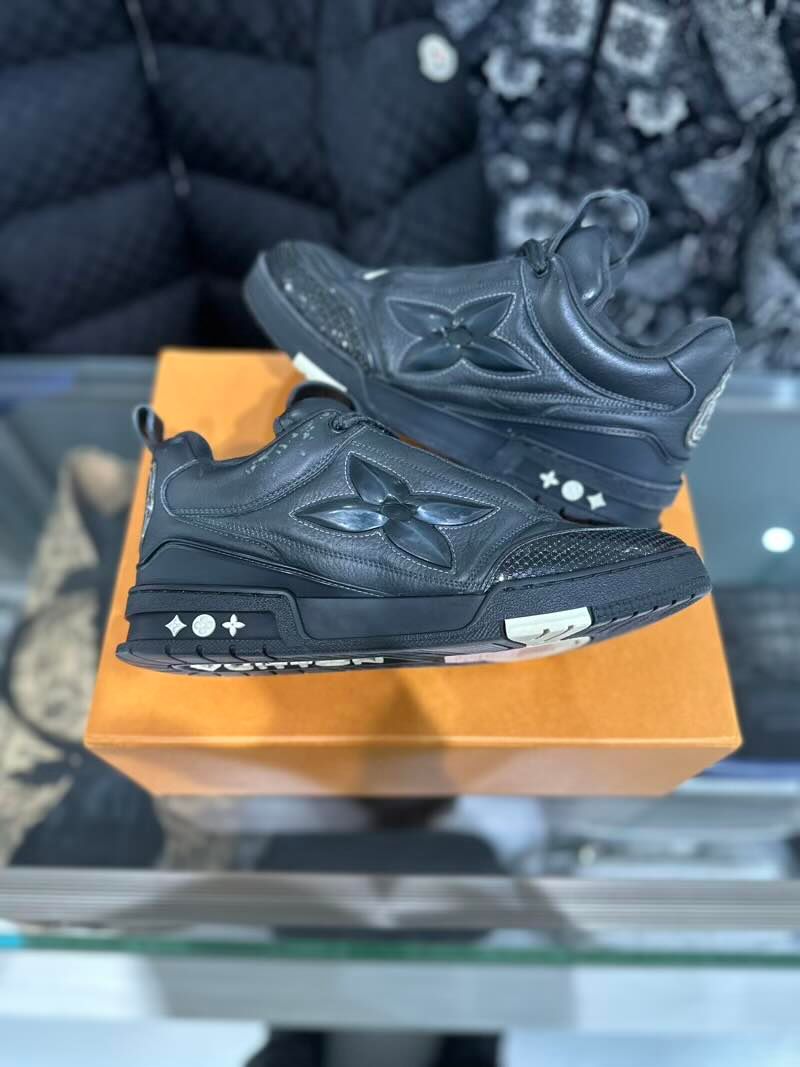 Louis Vuitton LV Skate Sneaker Black - Pre-Owned Size LV9/10.5M