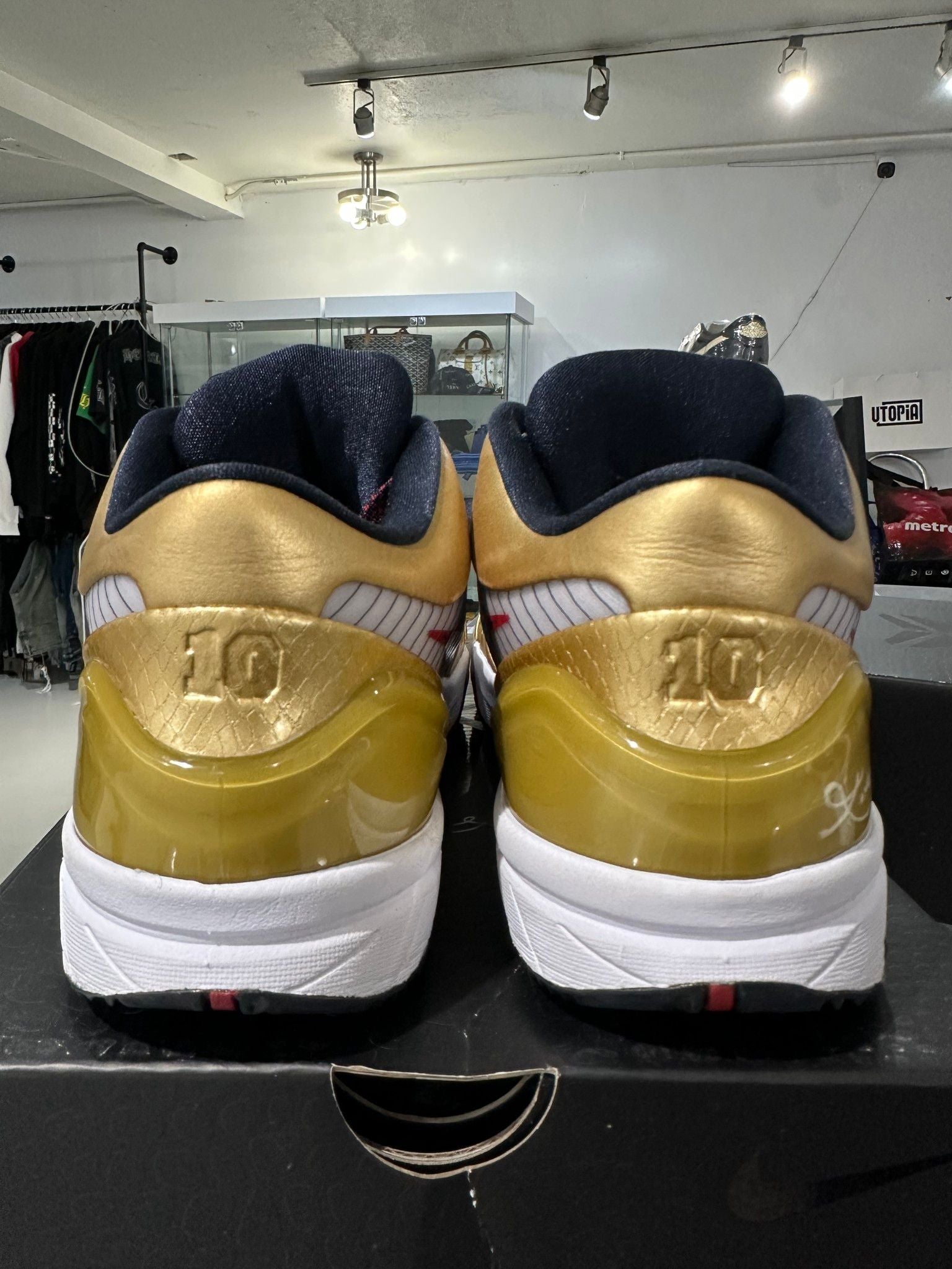 Nike Kobe 4 Protro Gold Medal (2024) - Pre-Owned Size 9