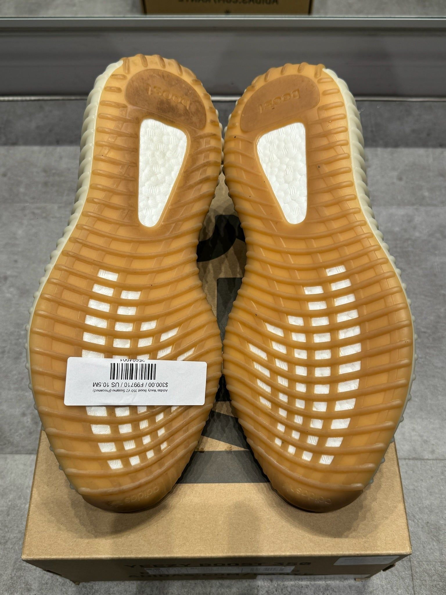 Adidas Yeezy Boost 350 V2 Sesame - Pre-Owned Size 10.5