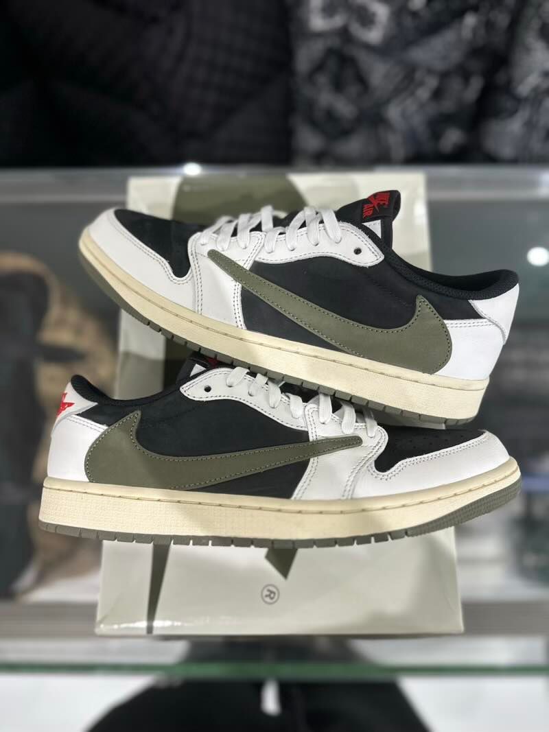 Jordan 1 Retro Low OG SP Travis Scott Olive (W) - Lightly Pre-Owned Size 9.5M/11W