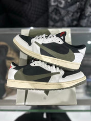 Jordan 1 Retro Low OG SP Travis Scott Olive (W) - Lightly Pre-Owned Size 9.5M/11W