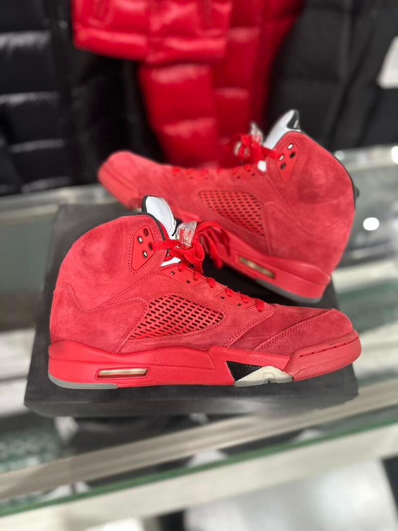 Jordan 5 Retro Red Suede - Pre-Owned Size 10.5