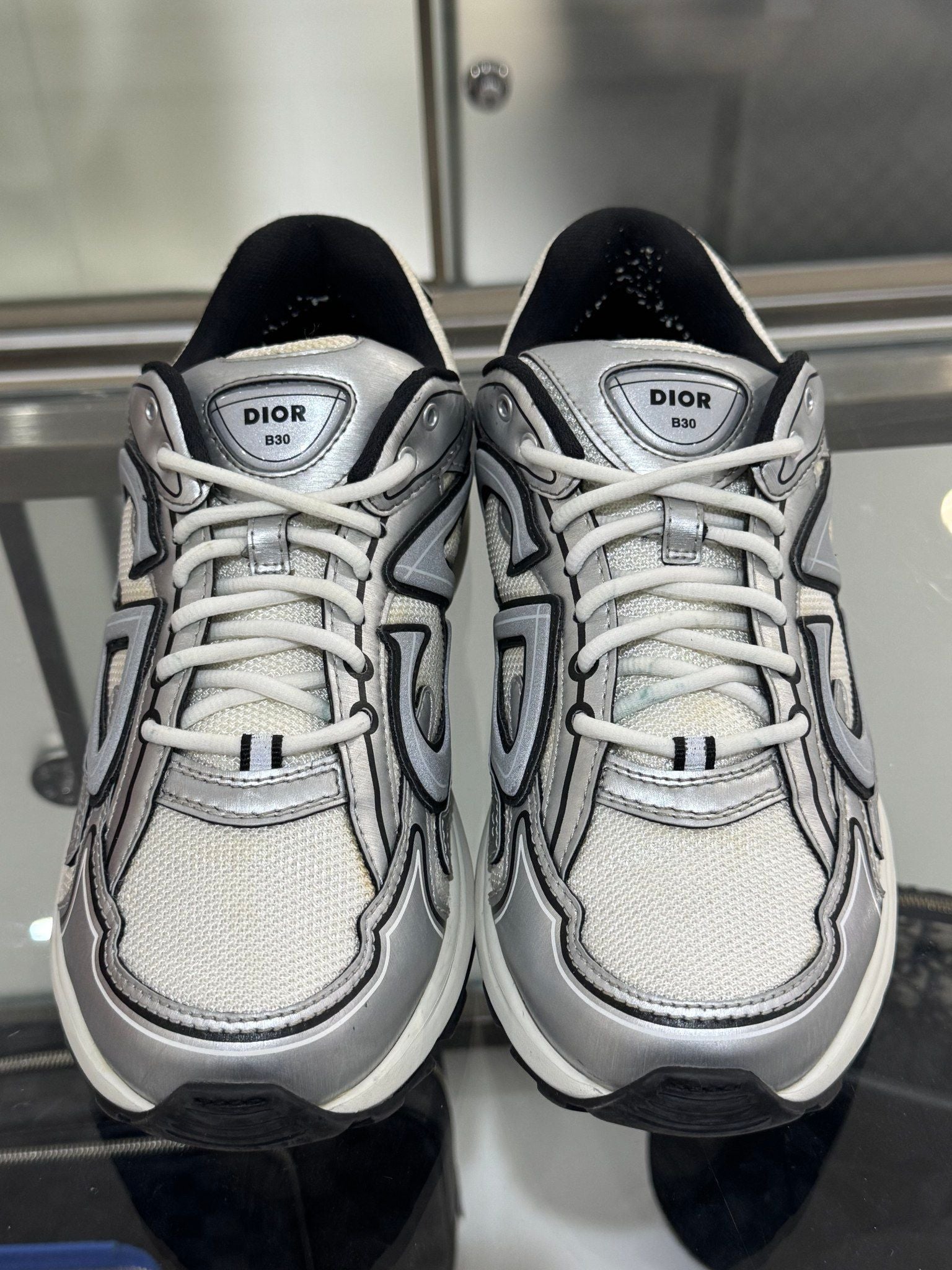 Dior B30 White Mesh Silver-Tone Metallic Calfskin - Pre-Owned Size 42 (No original box)