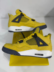 Jordan 4 Retro Lightning (2021) - Pre-Owned Size 9