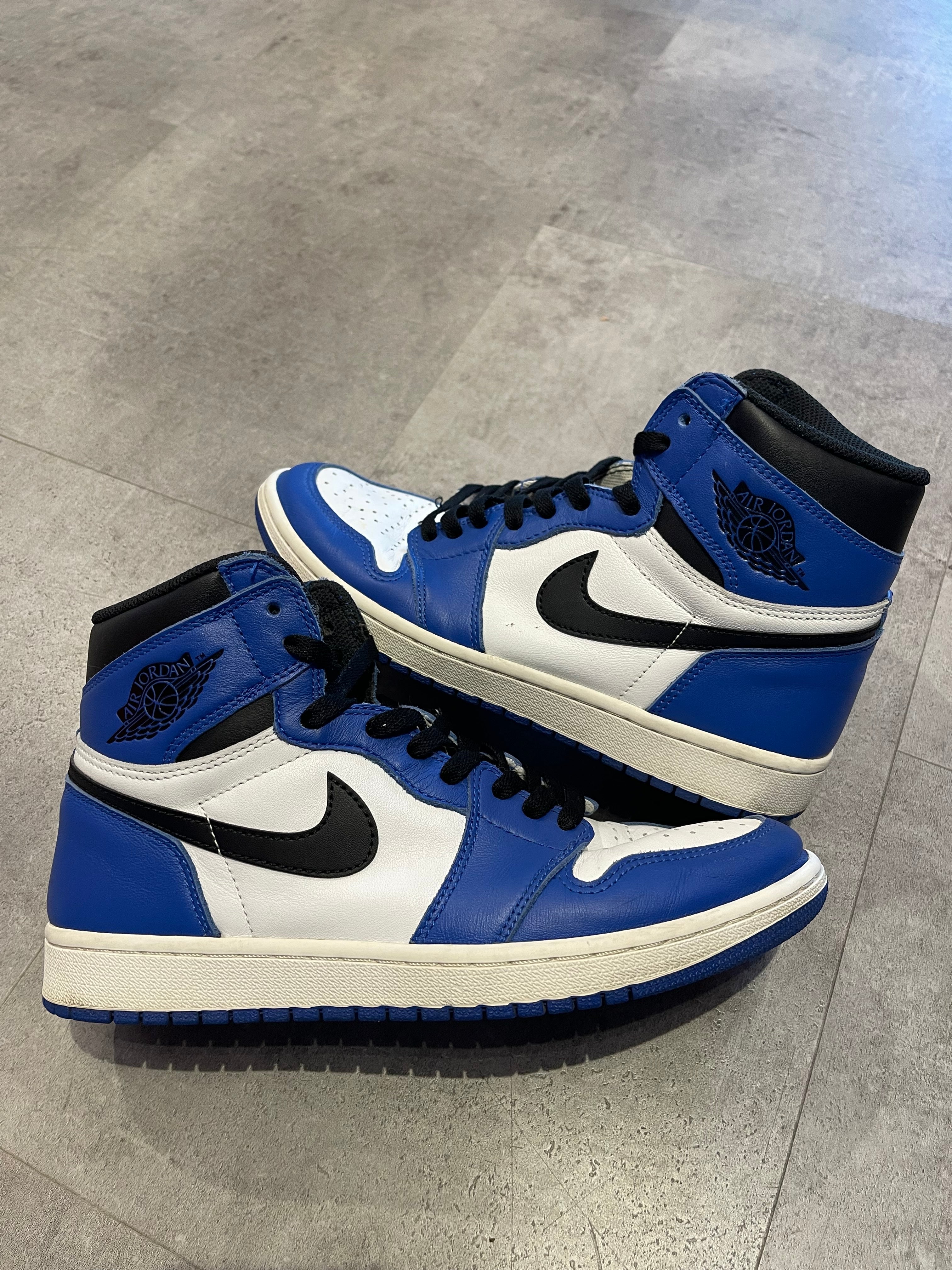 Jordan 1 Retro High OG Game Royal - Pre-Owned Size 9 (No original box)