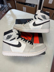 Jordan 1 High OG Defiant SB NYC To Paris - Pre-Owned Size 10