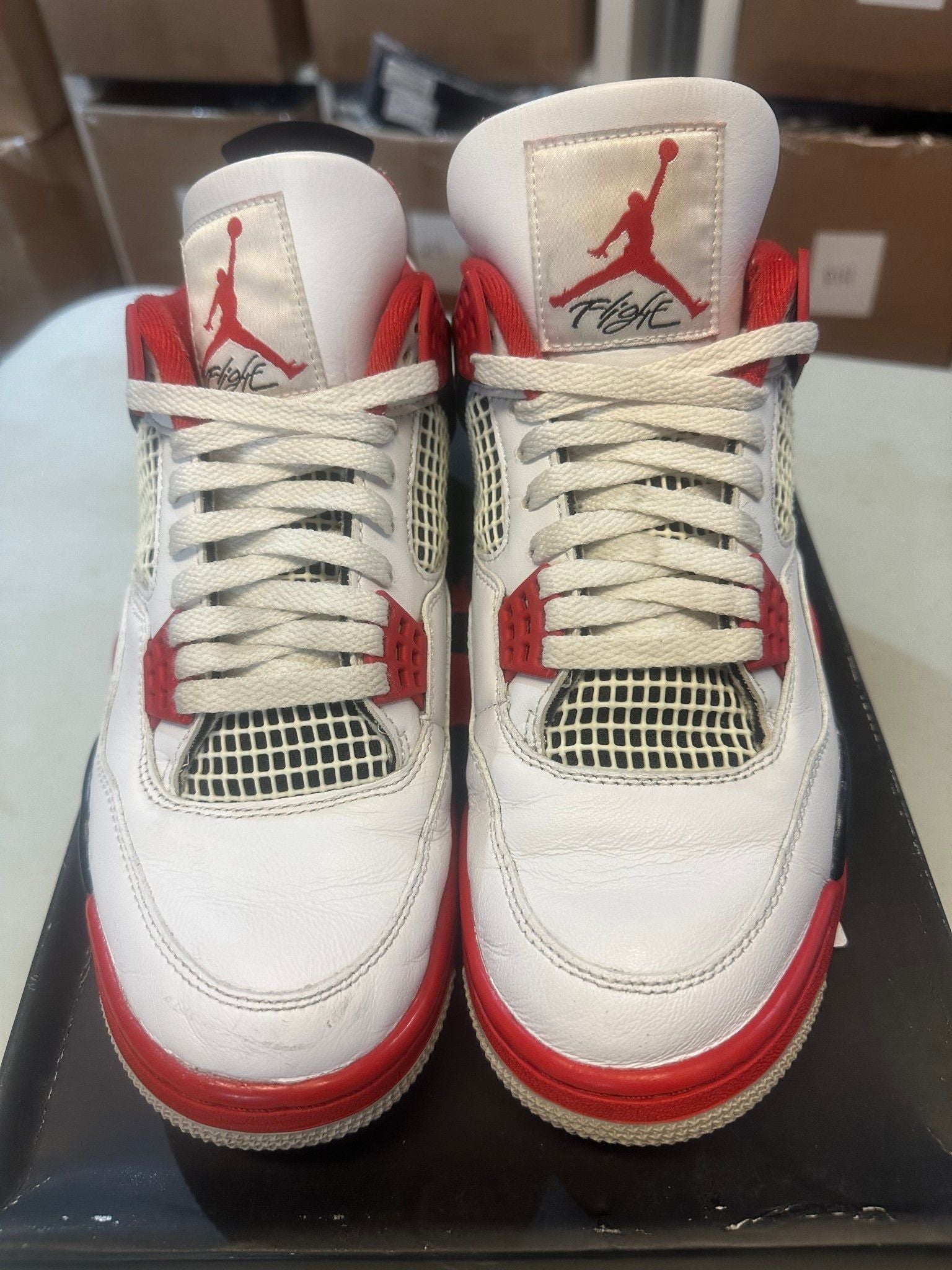 Jordan 4 Retro Fire Red (2020) - Pre-Owned Size 9