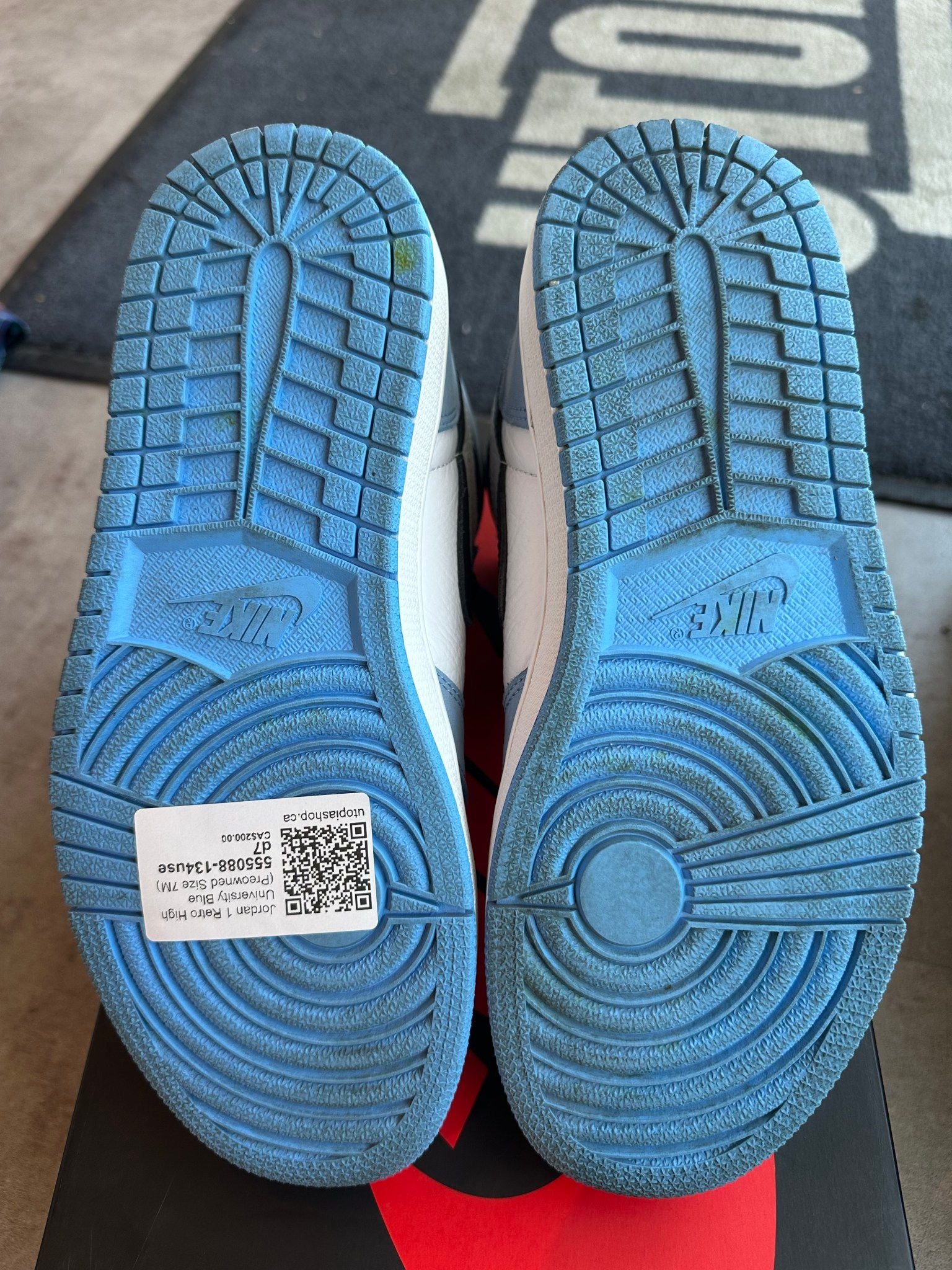 Jordan 1 Retro High University Blue - Pre-Owned Size 7