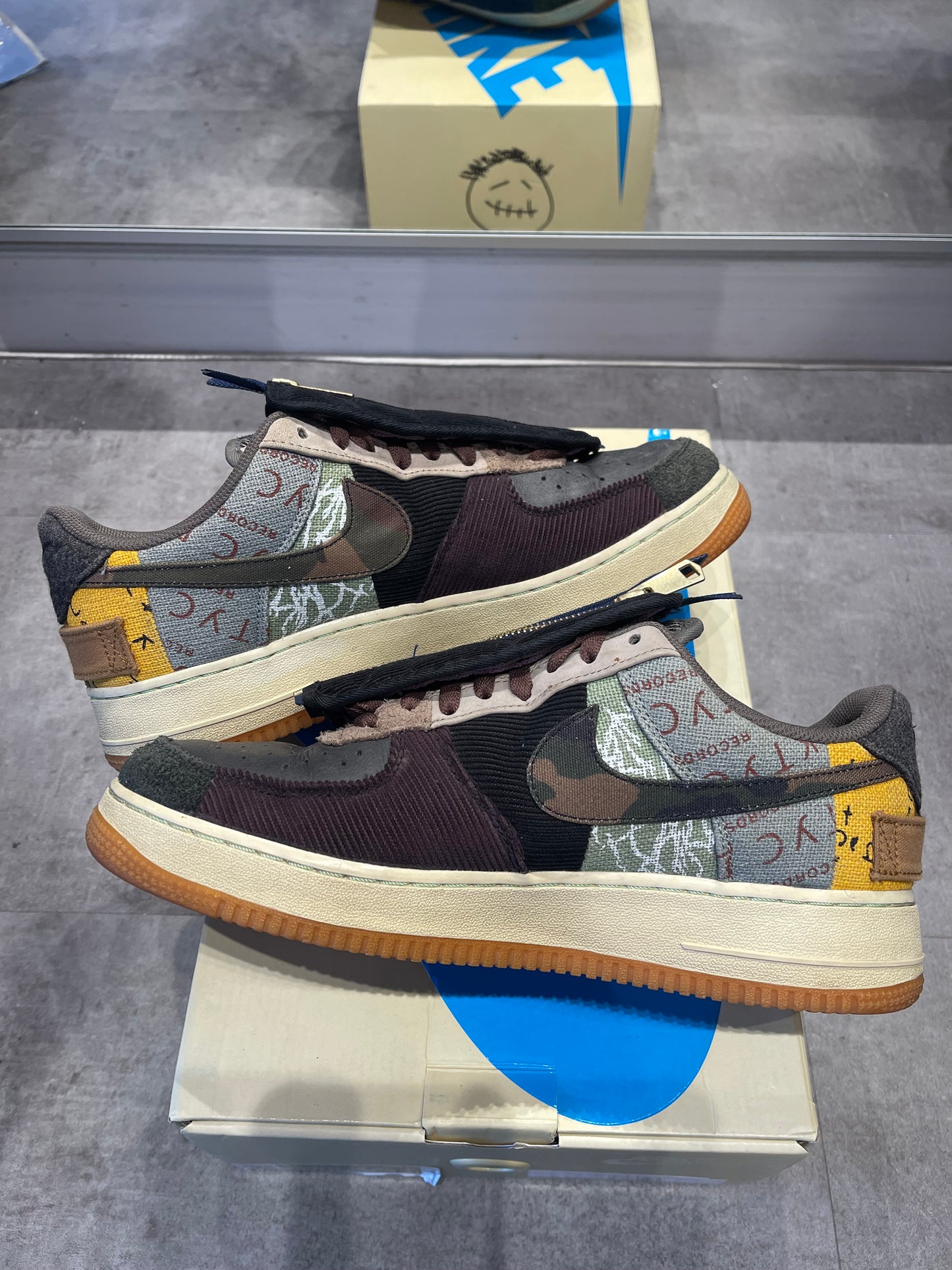 Nike Air Force 1 Low Travis Scott Cactus Jack (Preowned Size 11)