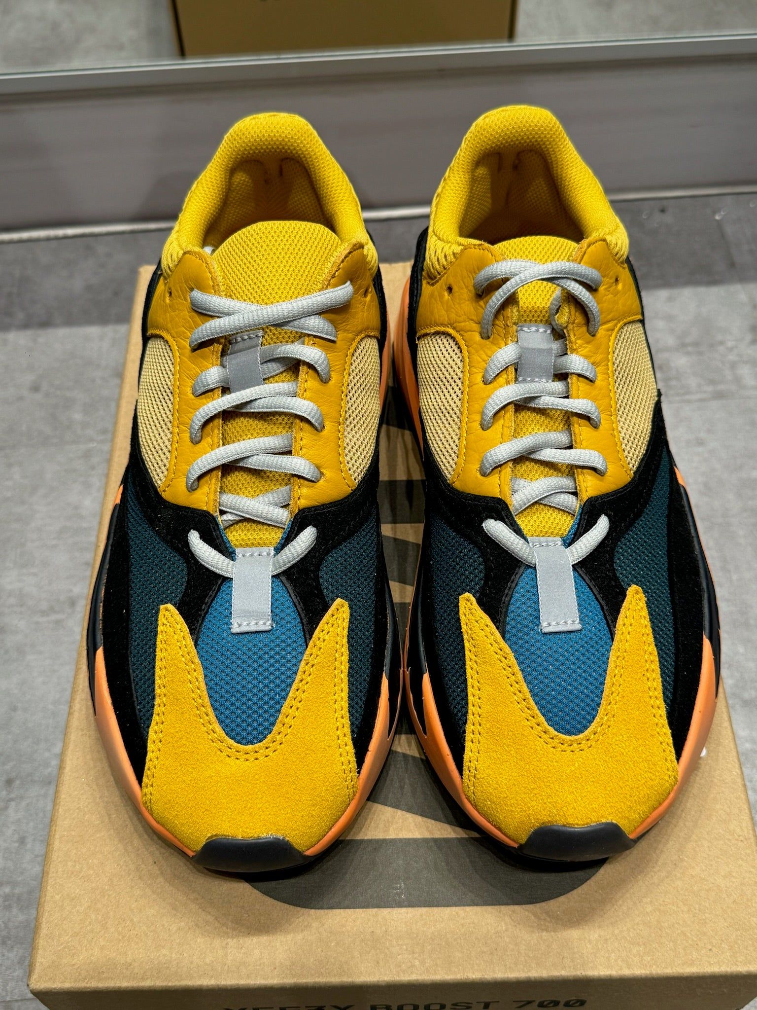 Adidas Yeezy Boost 700 V1 Sun - Pre-Owned Size 7.5