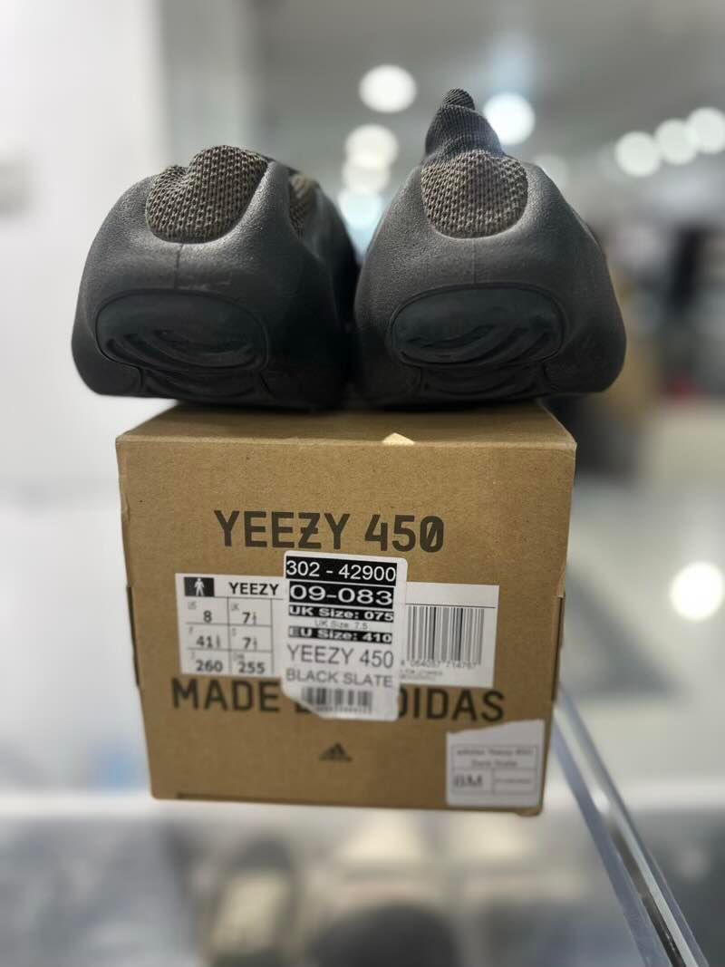 adidas Yeezy 450 Dark Slate - Pre-Owned Size 8