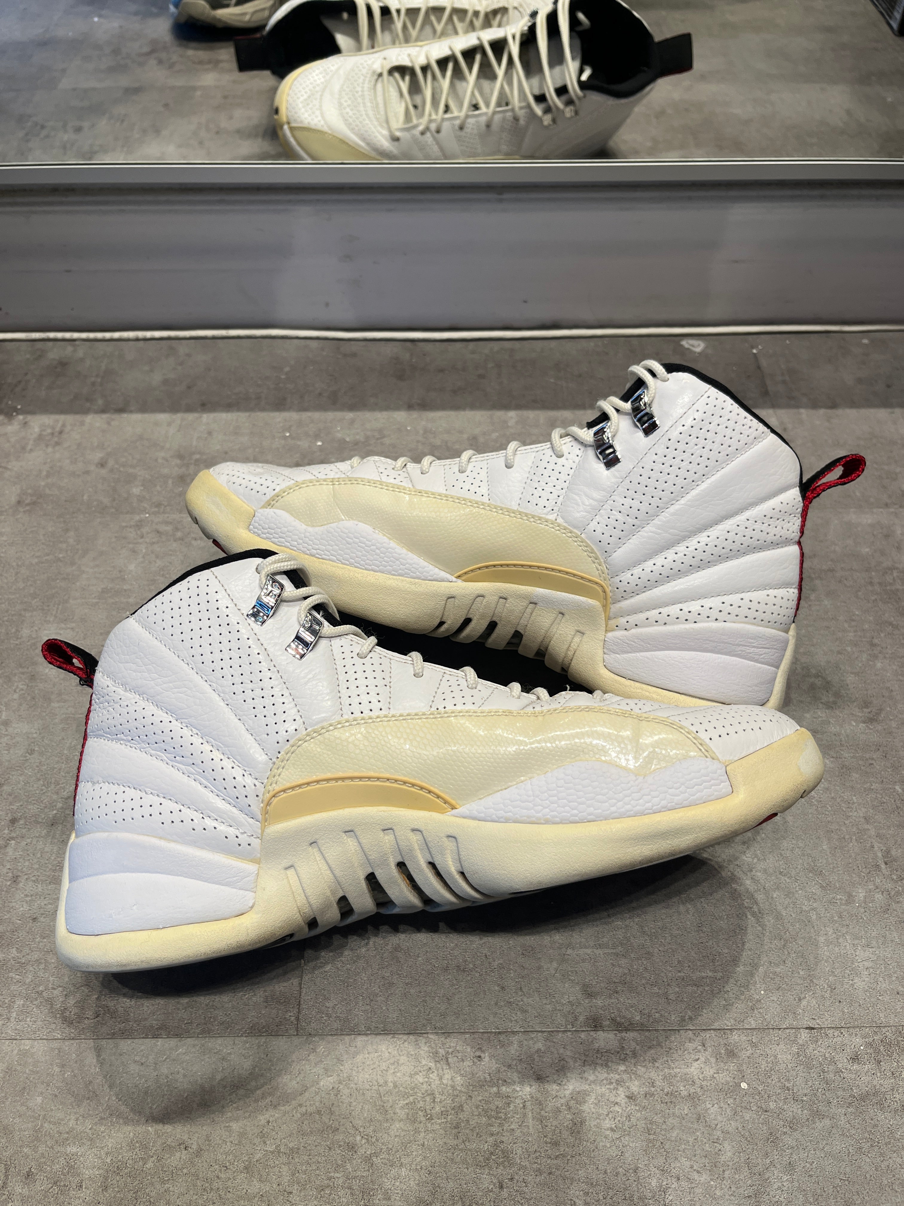 Jordan 12 Retro Rising Sun - Pre-Owned Size 10 (No original box)