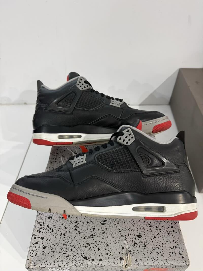 Jordan 4 Retro Bred Reimagined - Pre-Owned Size 11M