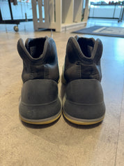 Adidas Yeezy QNTM Teal Blue - Pre-Owned Size 9