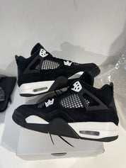 Jordan 4 Retro White Thunder (GS) - Pre-Owned Size 6.5Y