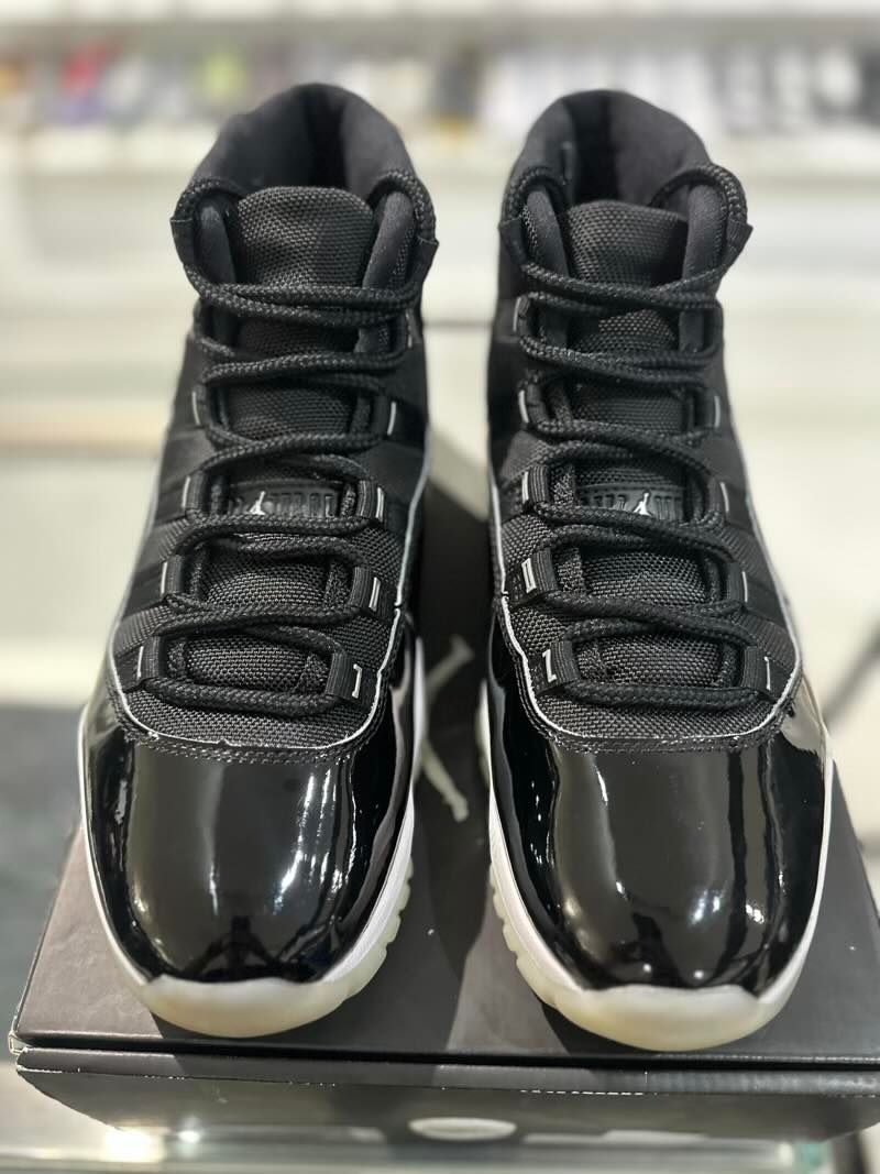 Jordan 11 Retro Jubilee 25th Anniversary - Pre-Owned Size 10.5
