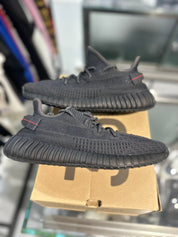 adidas Yeezy Boost 350 V2 Black (Non-Reflective) - Pre-Owned Size 9.5
