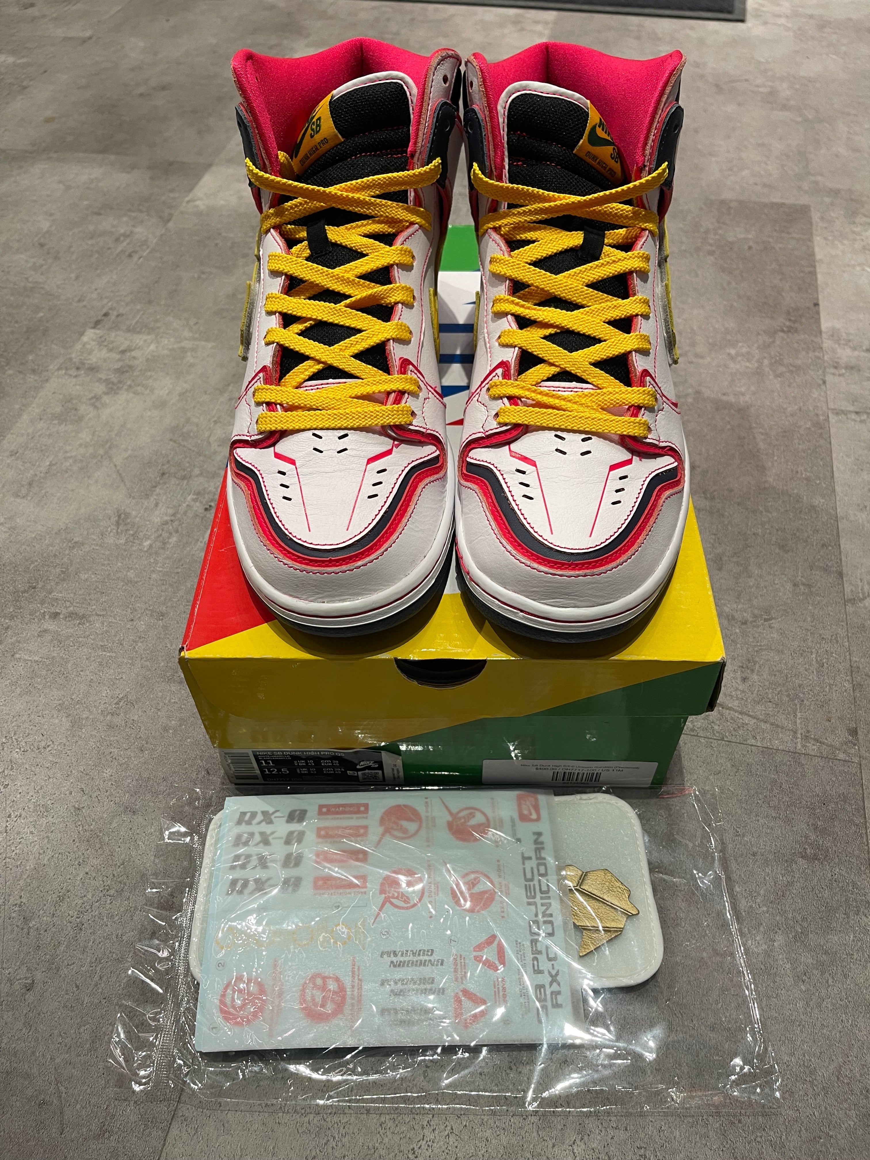 Nike SB Dunk High RX-0 Unicorn Gundam - Pre-Owned Size 11