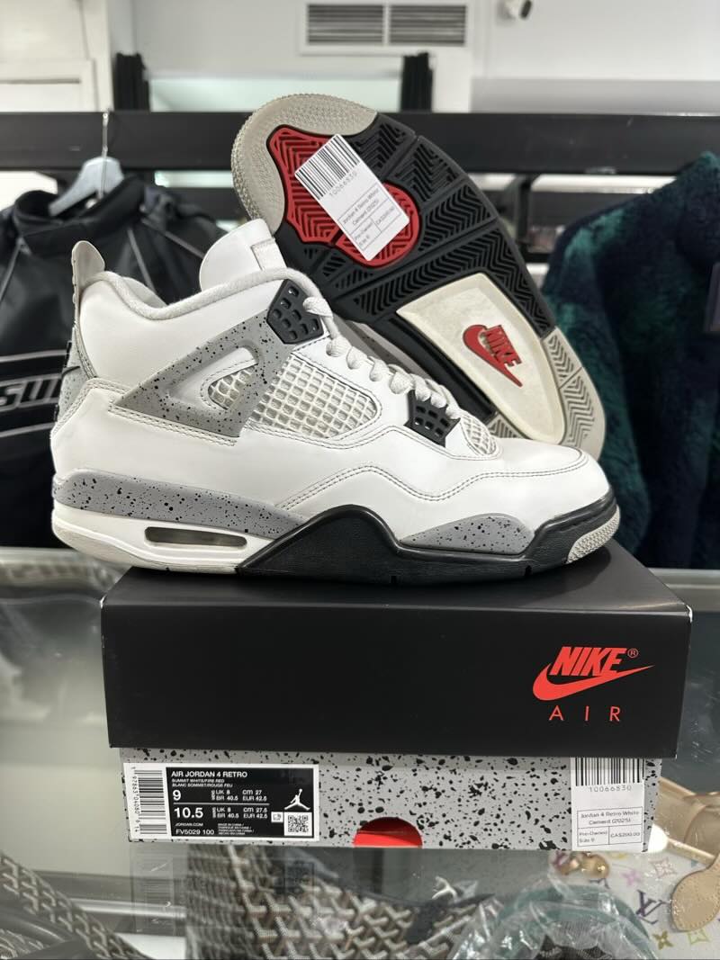 Jordan 4 Retro White Cement (2025) - Pre-Owned Size 9