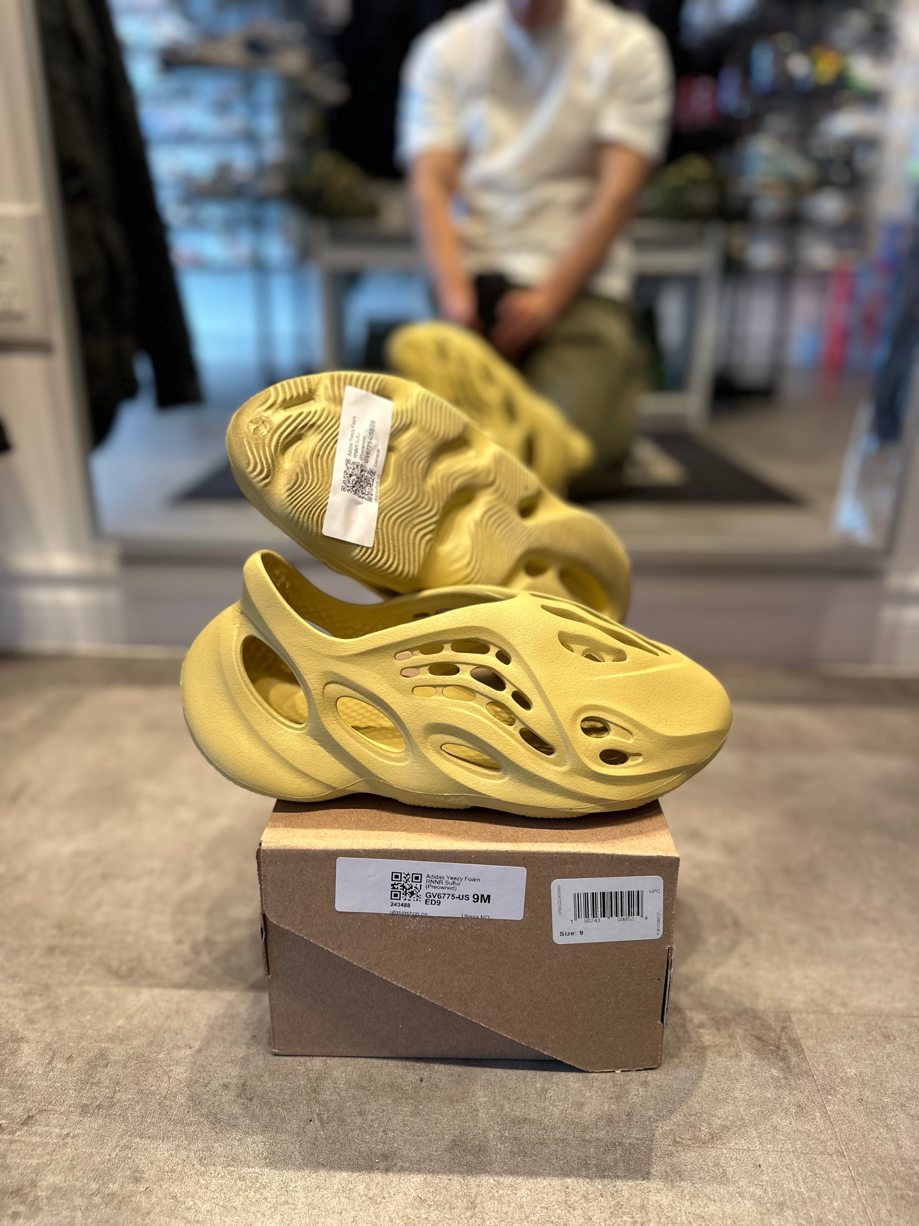 Adidas Yeezy Foam RNNR Sulfur (Preowned)