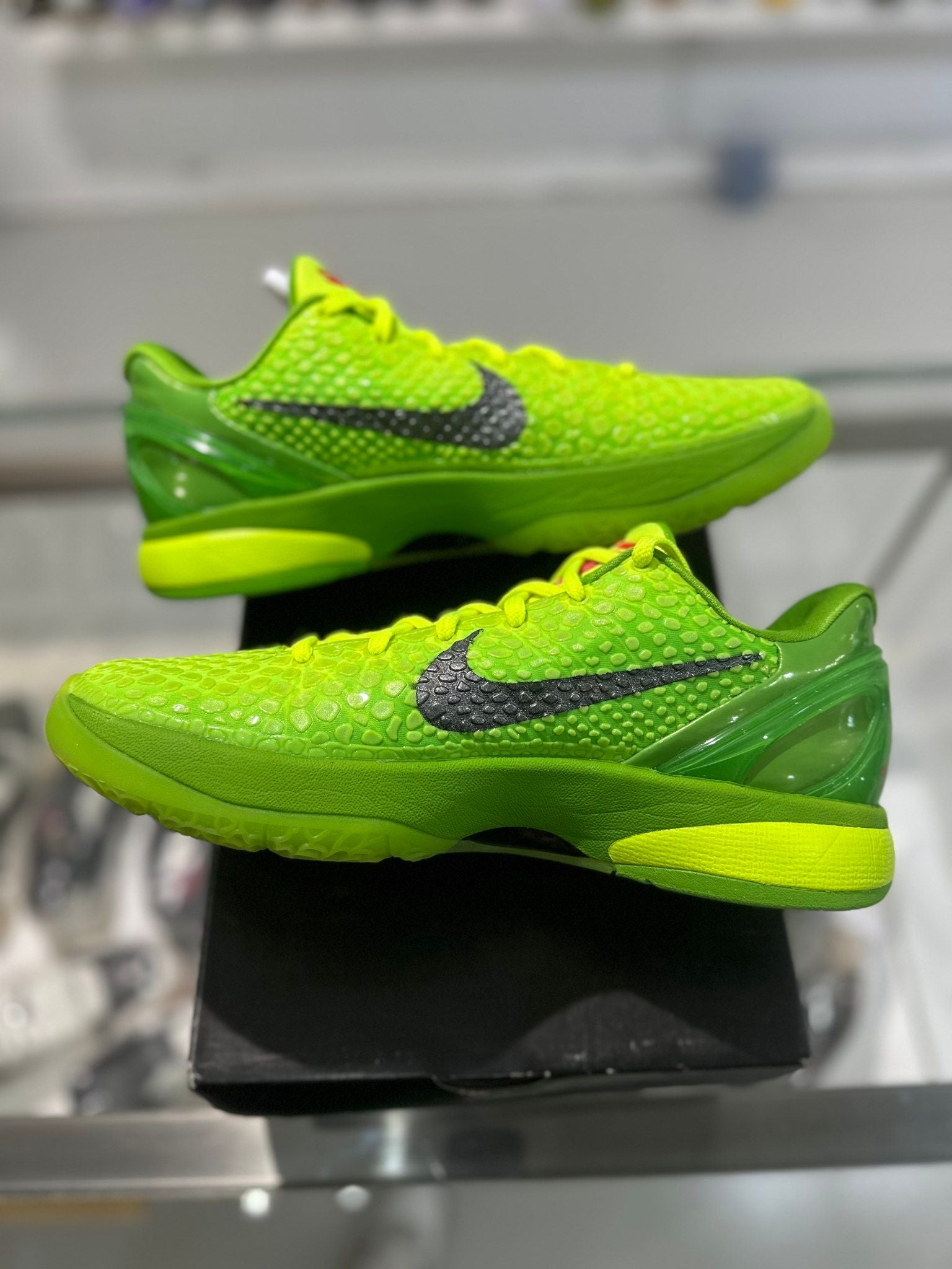 Nike Kobe 6 Protro Grinch (2020) (Worn Once Size 9.5) - Pre-Owned