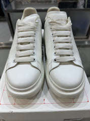 Alexander McQueen Oversized White Black (Women's) - Pre-Owned  Size 39/US6