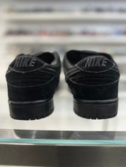 Nike SB Dunk Low Blackout - Pre-Owned Size 9 (No original box)