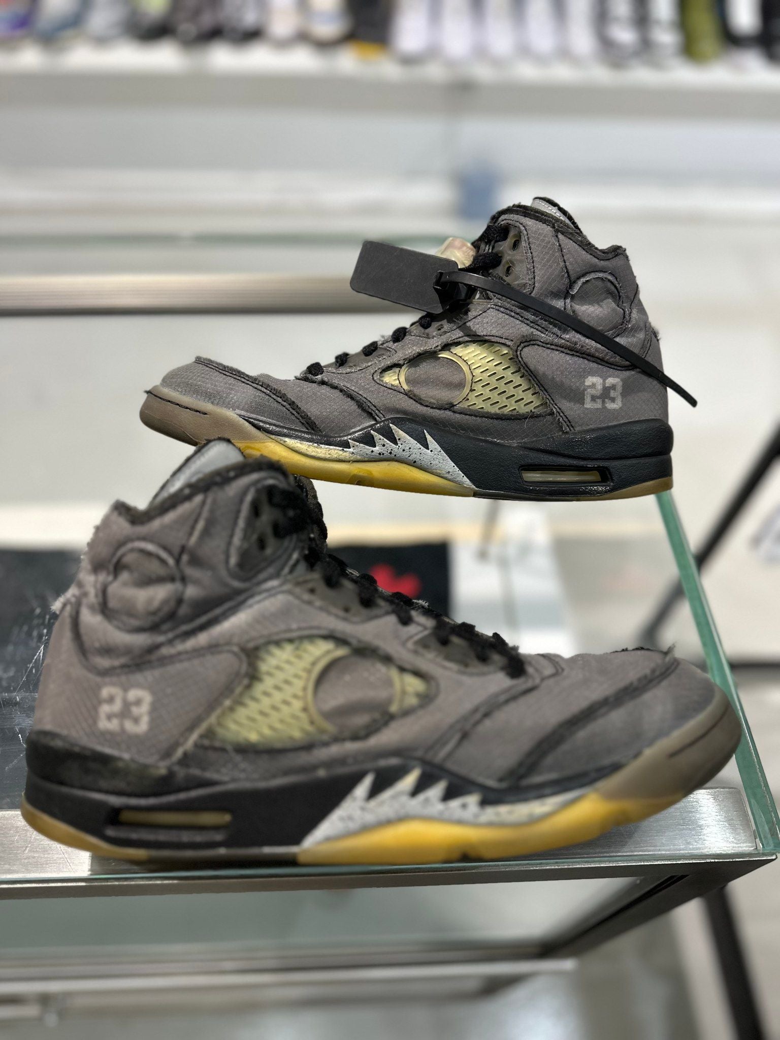 Jordan 5 Retro Off-White Muslin - Pre-Owned Size 11 (No original box)