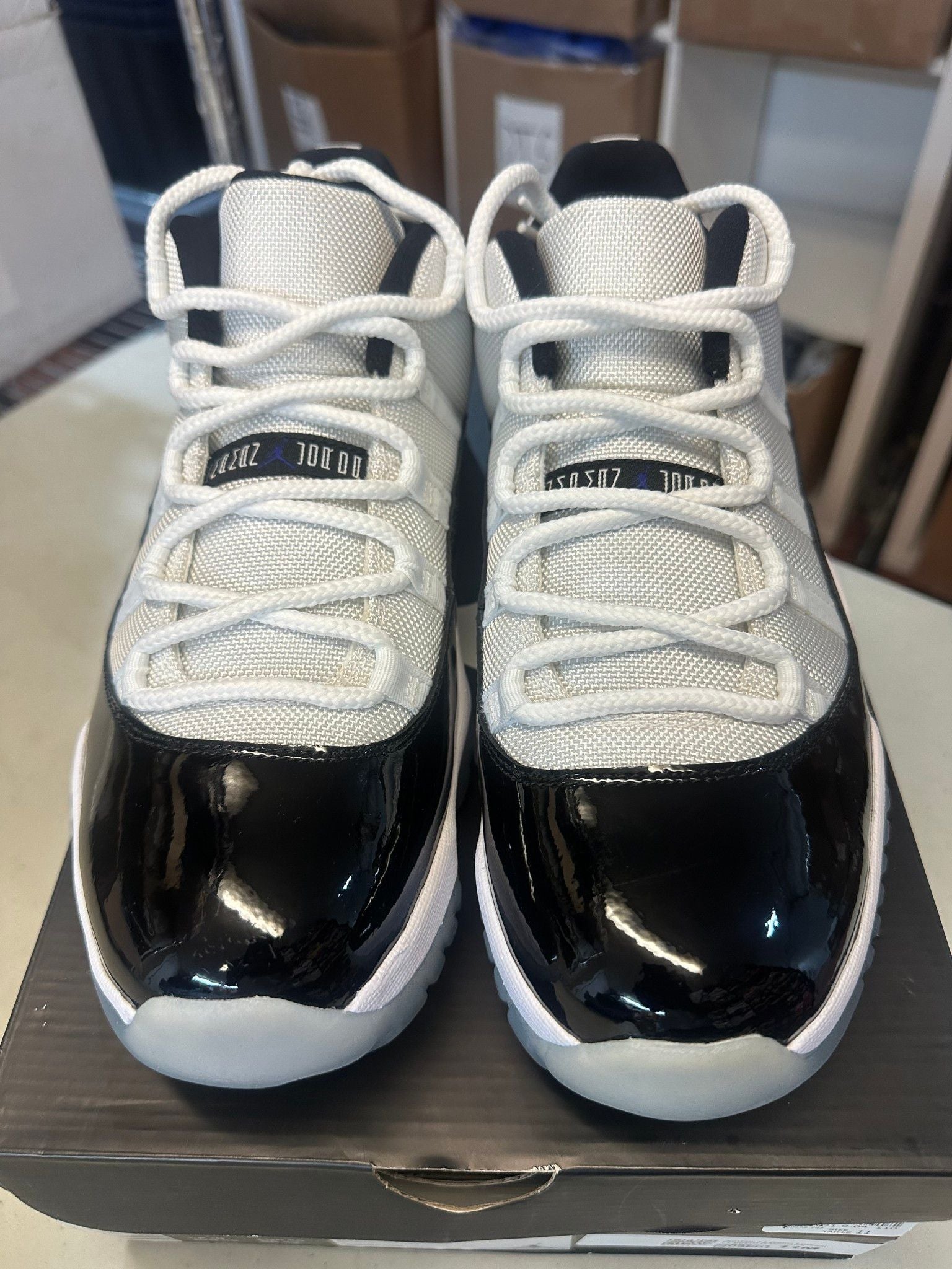 Jordan 11 Retro Low Concord - Pre-Owned Size 11 #2
