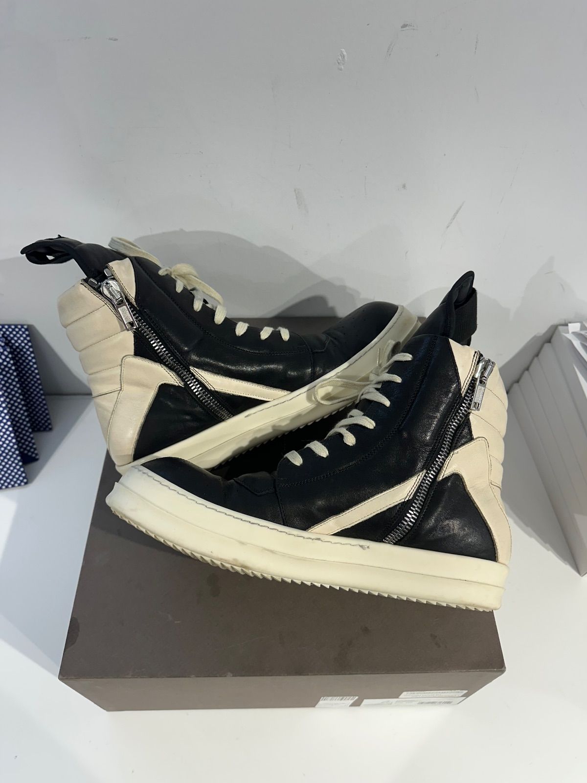 Rick Owens Lido Geobasket Black Milk - Pre-Owned Size 12