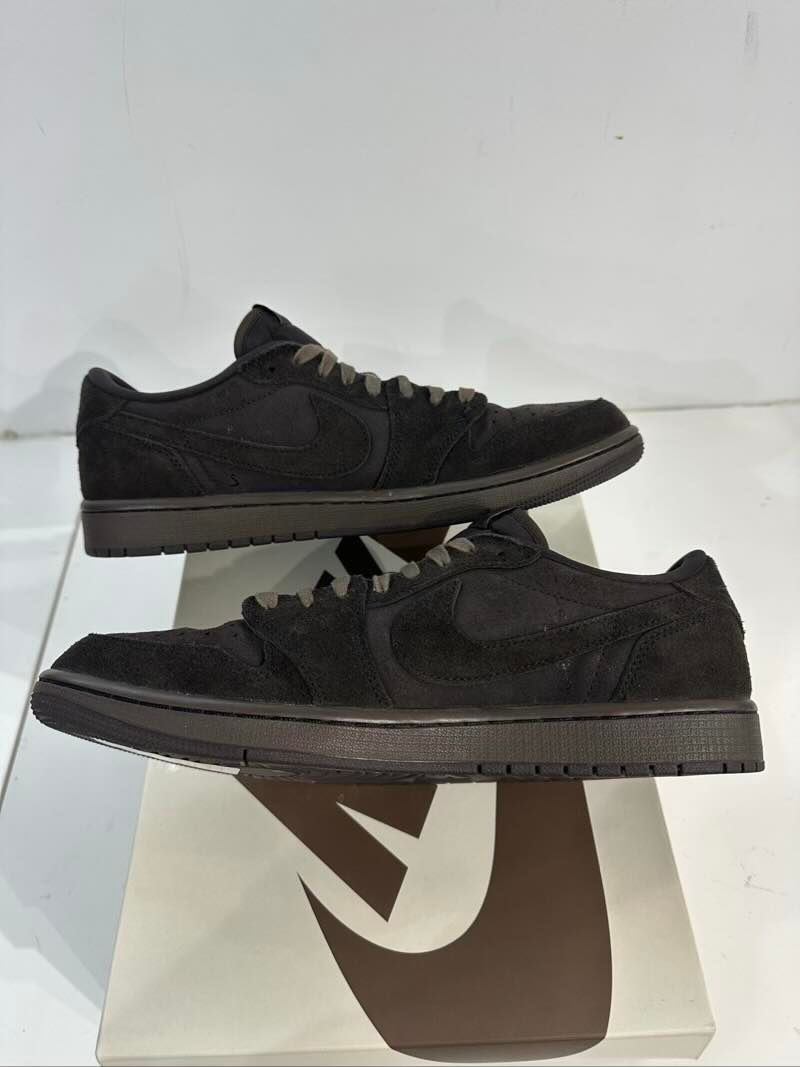 Jordan 1 Retro Low OG SP Travis Scott Velvet Brown - Lightly Pre-Owned Size 10