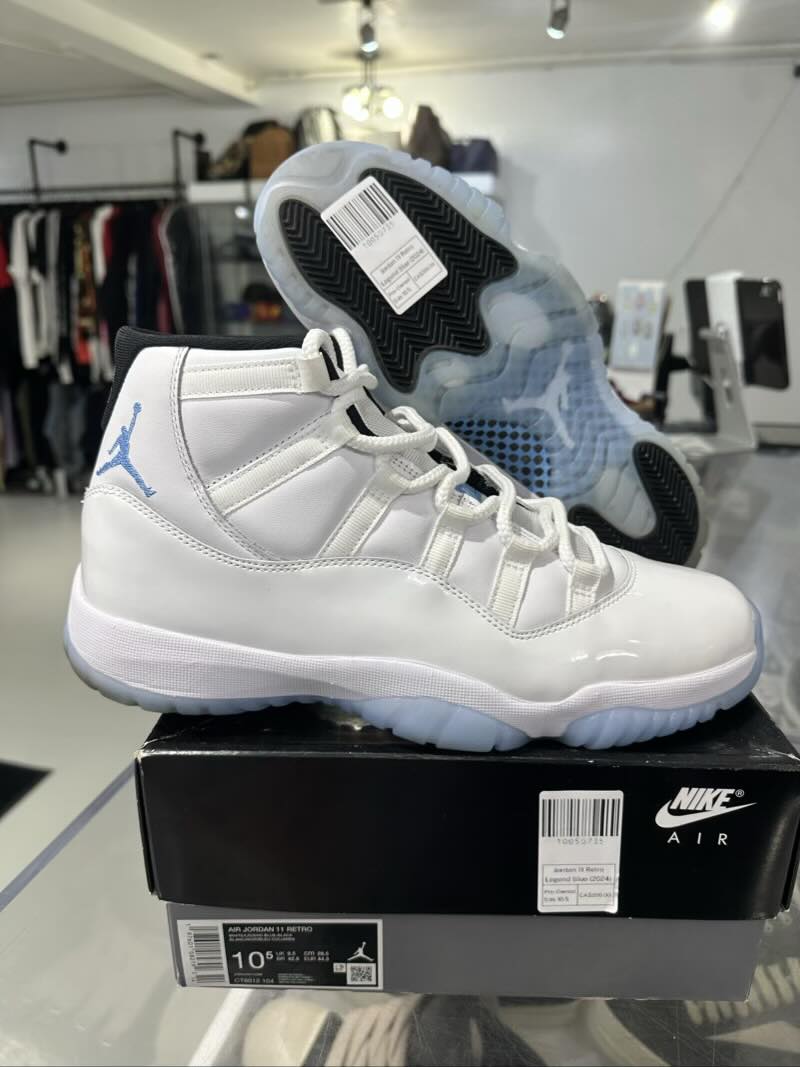 Jordan 11 Retro Legend Blue (2024) - Pre-Owned Size 10.5