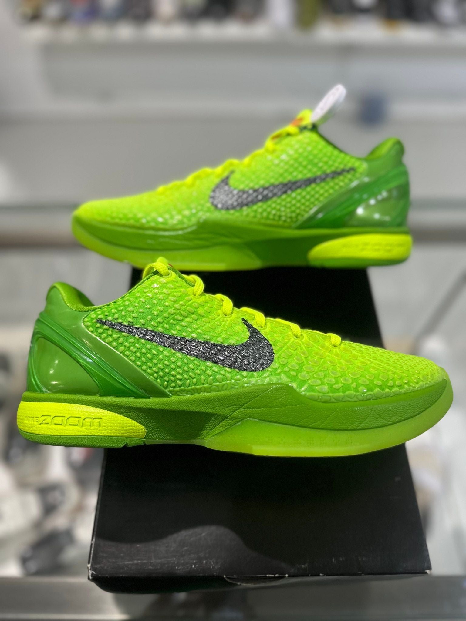 Nike Kobe 6 Protro Grinch (2020) (Worn Once Size 9.5) - Pre-Owned